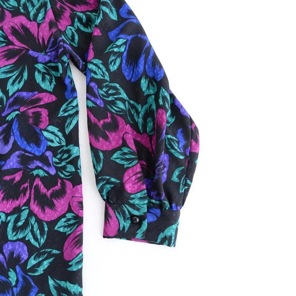 Vintage Lady Dame Plus Black with Floral Design Long Sleeve Button Up Blouse XL - Picture 6 of 14